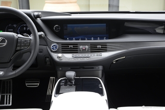 2018款雷克萨斯LS 3.5L自动500h F-SPORT 