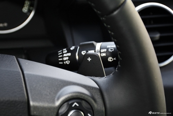 2016款发现4斯达泰克STARTECH 3.0T SDV6 黑耀版