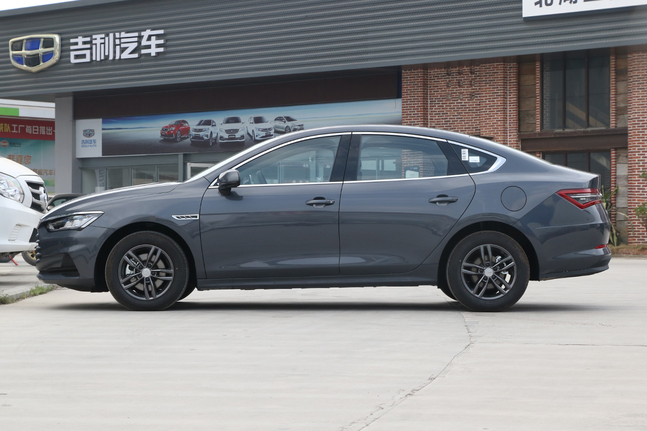 2019款秦Pro 1.5TI自动智联锋尚型