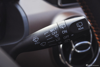 2016款昌河Q25 1.5L自动乐惠版