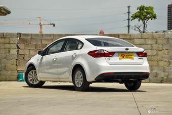 2016款起亚K3 1.6L手动GL