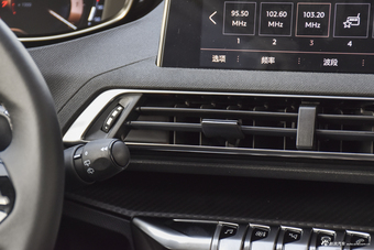 2017款标致5008 1.8T自动380THP无界版7座