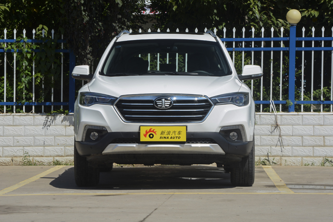 2017款奔腾X80 1.8T自动豪华型 