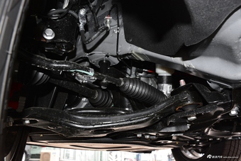 2017款众泰SR7 1.5T自动魔方之路版