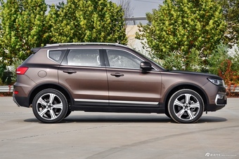 2017款哈弗H7 2.0T自动尊享型红标