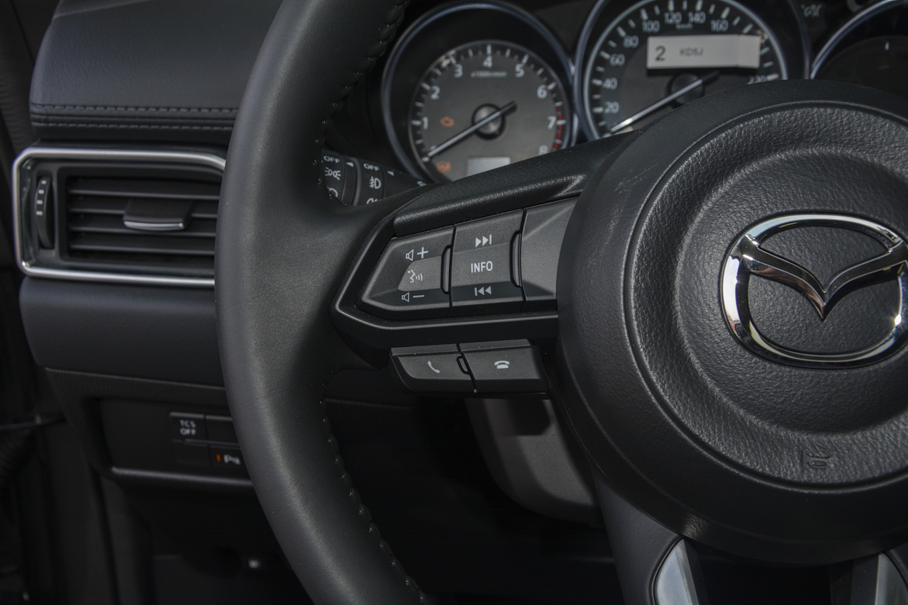 2017款马自达CX-5 2.0L自动两驱智尚型