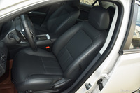 2014款荣威550S 1.8L自动智选版 温莎白