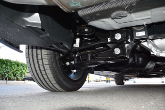 2019款宝马3系2.0T自动运动曜夜版320i M