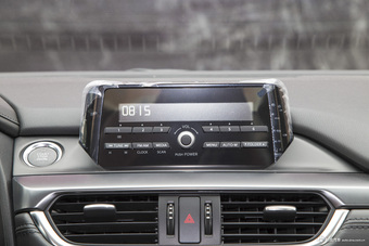 2017款阿特兹2.0L自动蓝天时尚版