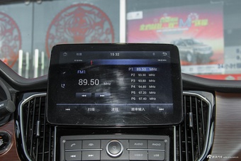 2016款森雅R7 1.6L自动尊贵型