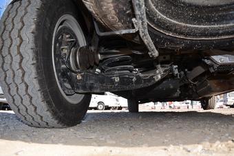 2014款金杯阁瑞斯2.7L自动旗舰型加长9座