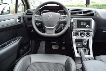 2016款雪铁龙C4世嘉1.6L自动豪华型