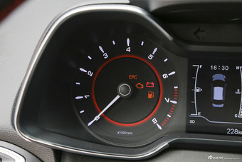 2017款艾瑞泽5 SPORT 1.5T手动豪华版