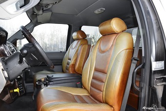 霸气侧漏！到店实拍福特F650