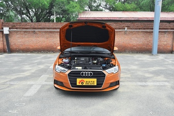 2018款奥迪A3 30周年型1.4T自动Sportback 35 TFSI进取型