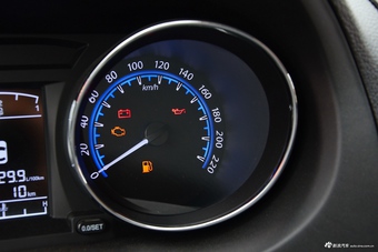 2016款东风风行F600  1.5T手动豪华型