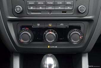 2018款速腾1.6L自动时尚型