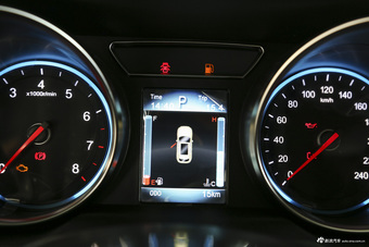 2016款众泰T600 2.0T自动尊享型运动版