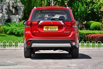 2018款欧蓝德2.0L自动两驱荣耀版