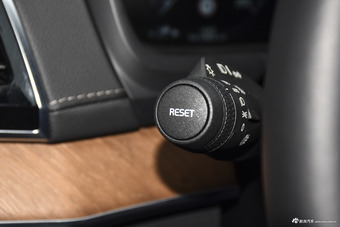 2018款沃尔沃XC90升级版 2.0T自动 T6智尊版