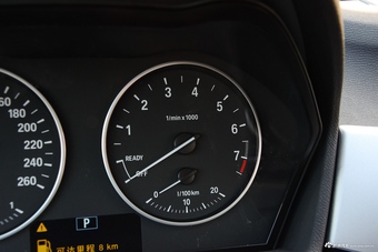 2016款宝马X1 1.5T自动sDrive18Li尊享型