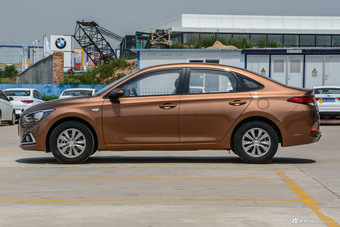 2017款悦动1.6L自动悦值版GLS