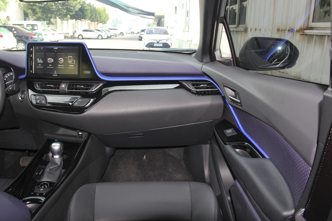 2018款奕泽IZOA 2.0L自动奕驰版