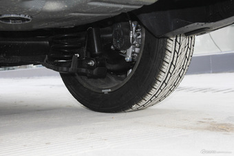 2016款标致3008 1.6THP自动至尚版