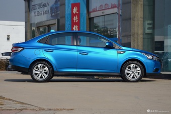2016款锐3 1.6L CVT尊享型天窗版