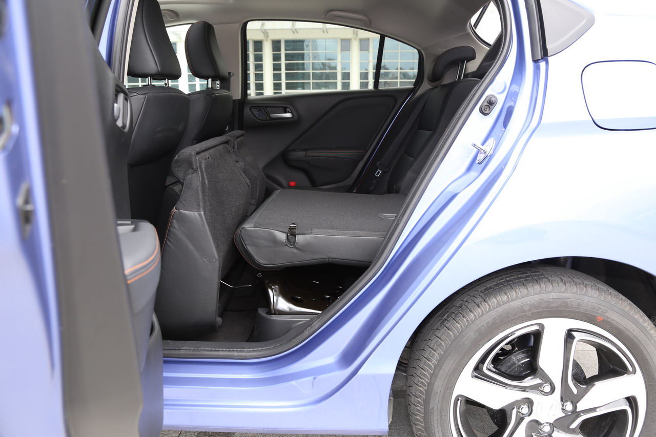 2017款竞瑞1.5L自动风尚版