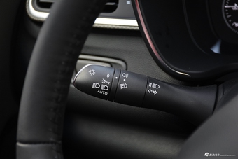 2017款科雷嘉2.0L自动领先版