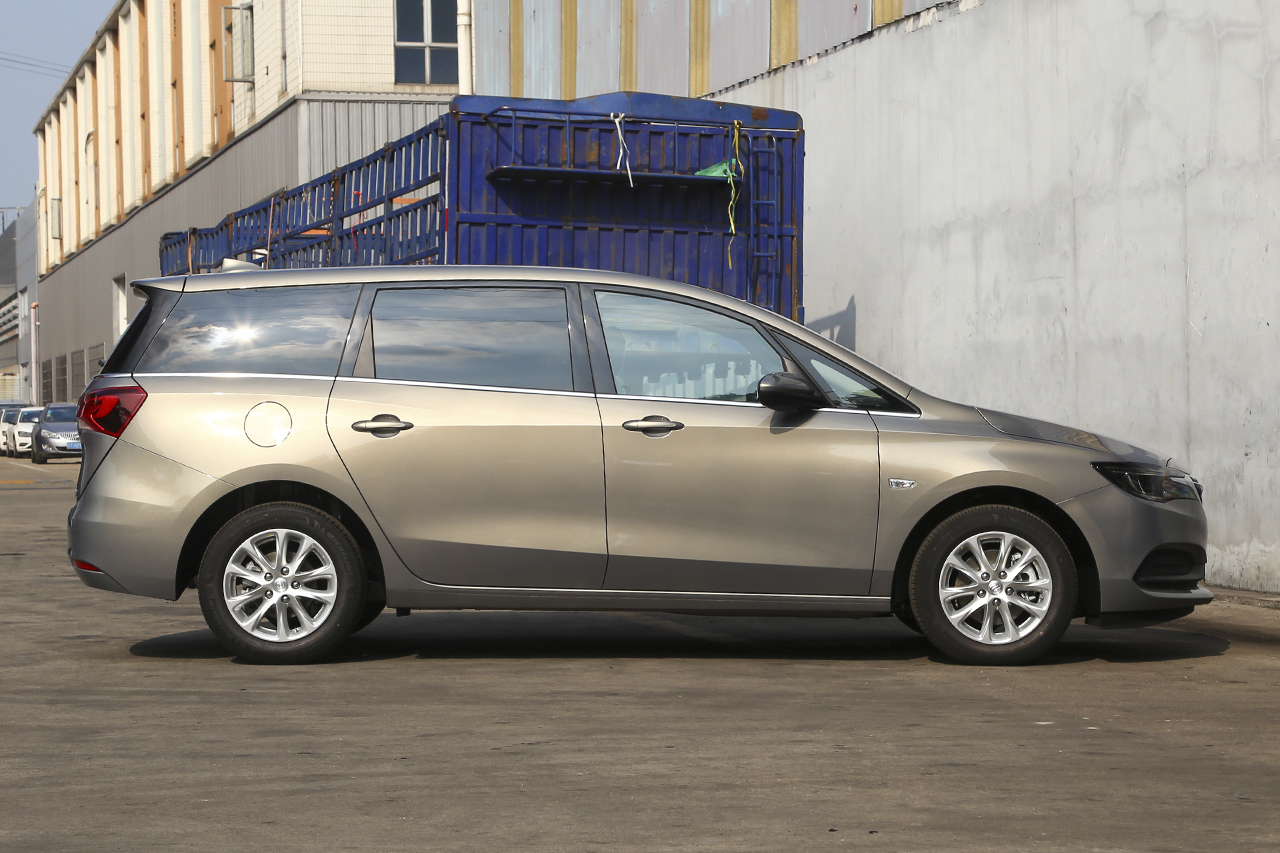 2018款别克GL6 1.3T自动18T豪华型6座 