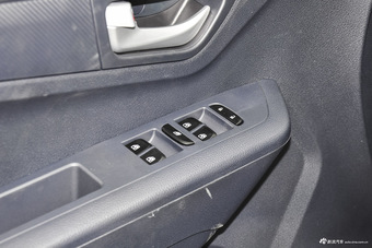 2016款瑞迈2.8T手动两驱进取款