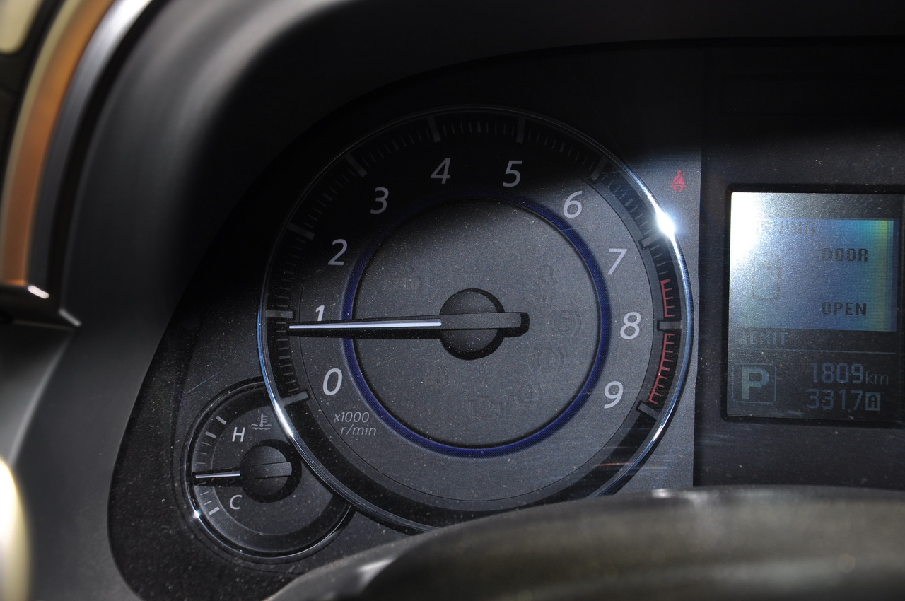 2015款英菲尼迪QX70 3.7L绝影版