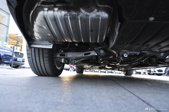 2017款捷豹XFL 2.0T自动240PS奢华版