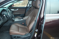 2017款捷豹XFL 2.0T自动240PS尊享版