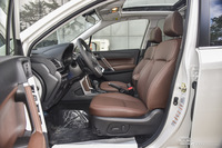 2016款森林人2.5L自动尊贵导航版