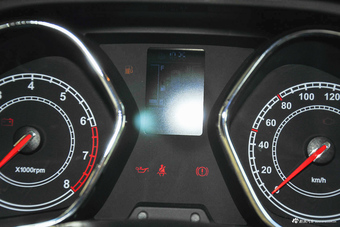 2015款瑞风S2 1.5L手动豪华智能型