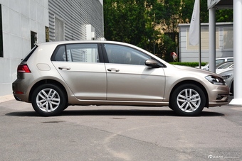 2018款高尔夫1.2T 180TSI自动舒适型