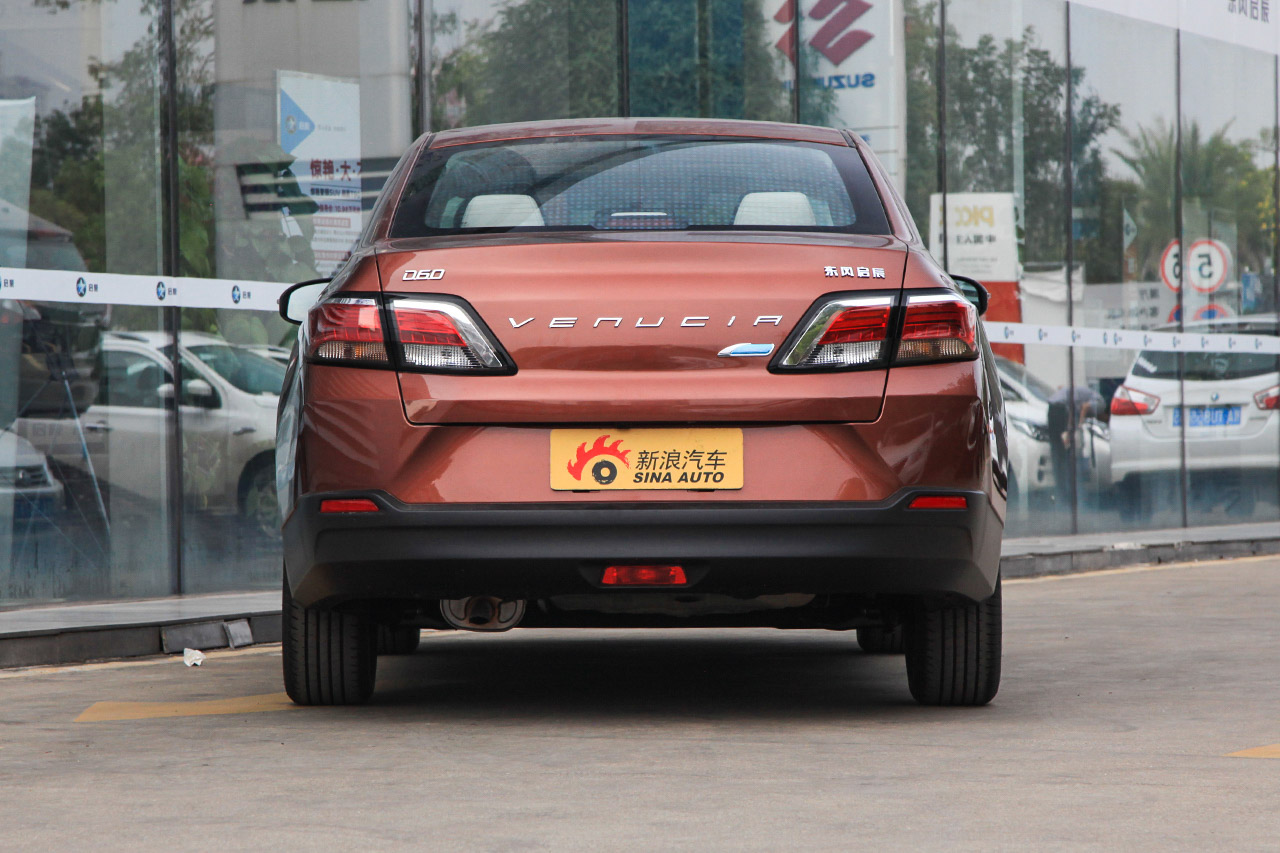 2018款启辰D60 1.6L自动智联豪华版