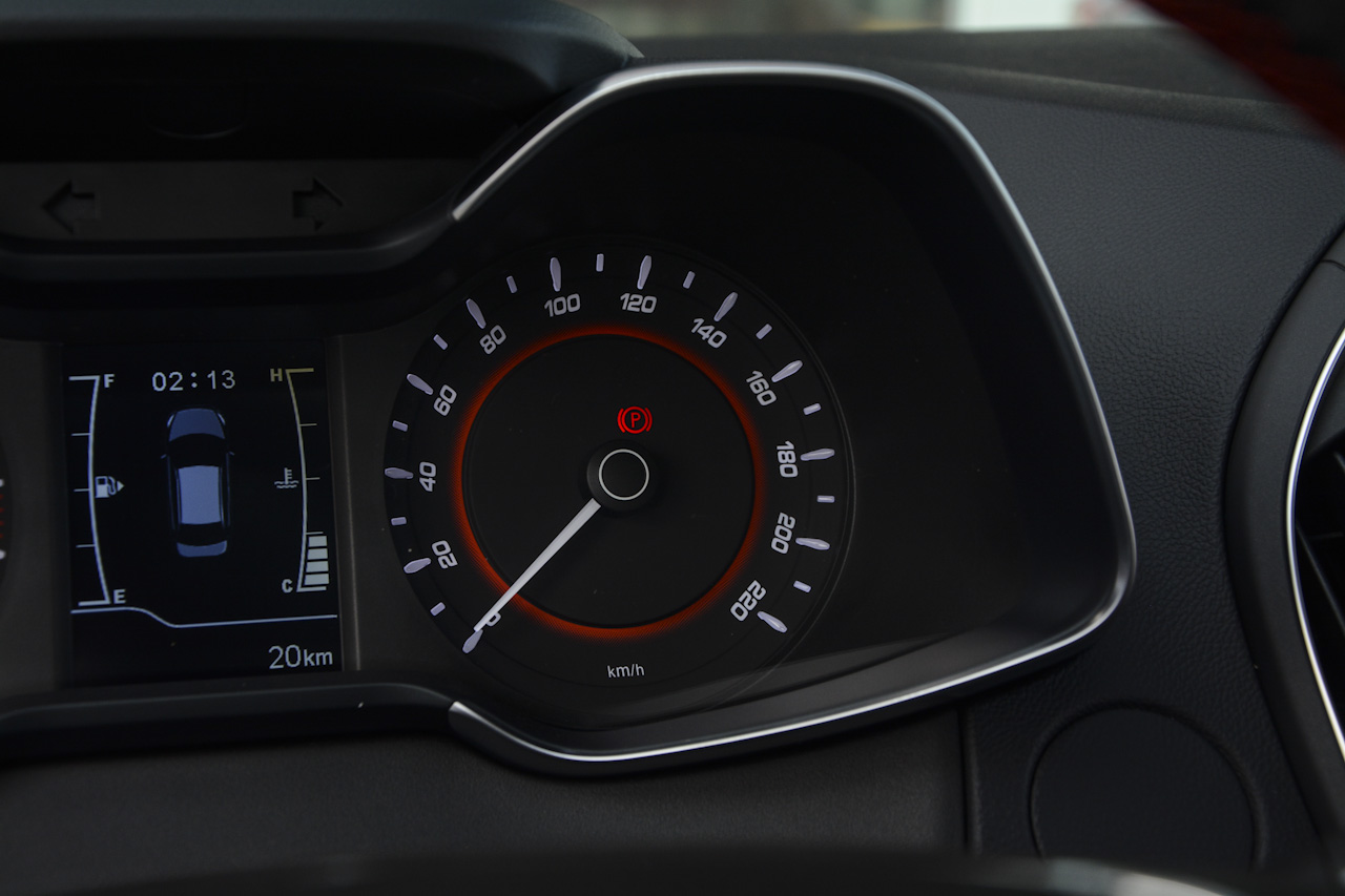 2017款艾瑞泽5 1.5L手动豪华版