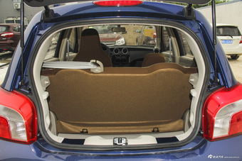 2014款启辰R30 1.2L手动尊享版