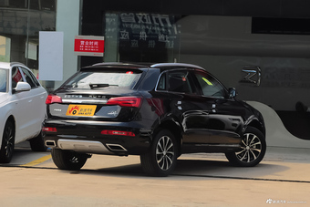 2016款众泰SR7 1.5T自动魔方之心版