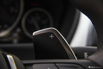 2016款宝马3系 2.0T自动328i M运动型