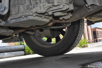 2016款森林人2.5L自动尊贵导航版