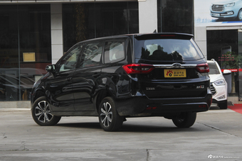 2018款瑞风R3 1.6L手动豪华型