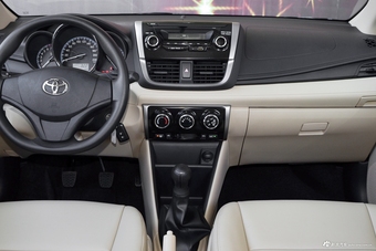 2017款威驰FS 1.3L手动锋锐版