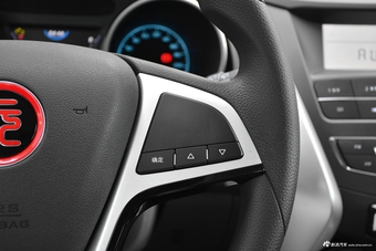 2017款比亚迪元1.5L自动酷炫时尚型