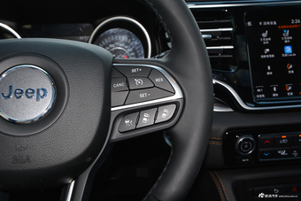 2018款大指挥官2.0T自动四驱智享版