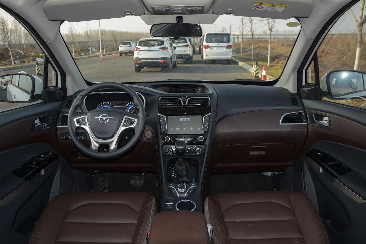 2017款福美来F7 1.5T 7座自动标准型